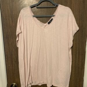 Ellos 26/28 light pink T-shirt